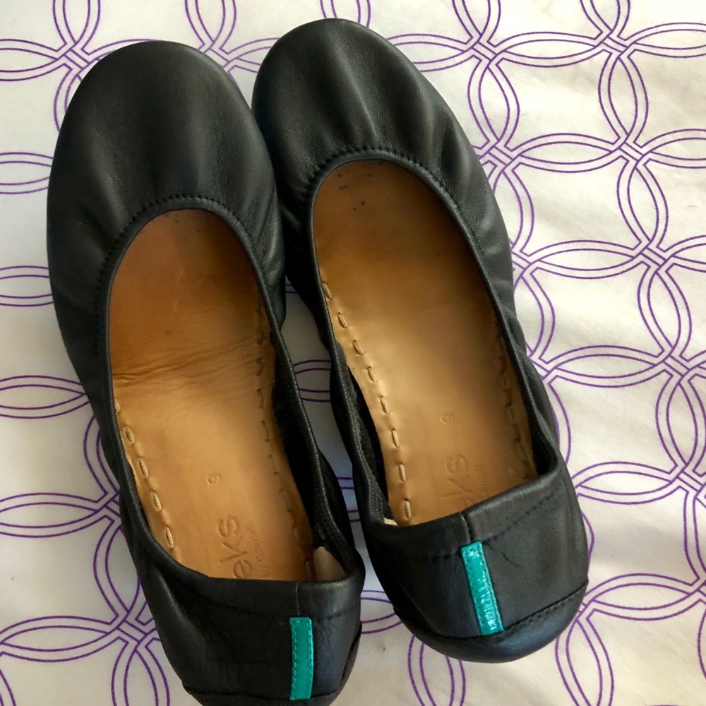 Women’s size 9 Tieks: Black, leather, ballet flats